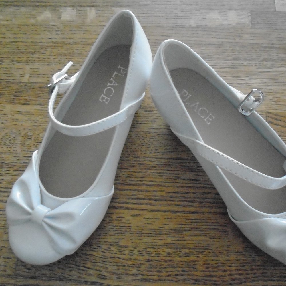 Brand New Never Worn Childrens Place White Shoes